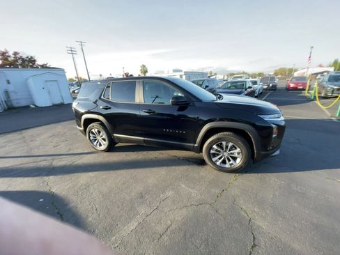 Used 2025 Chevrolet Equinox LT image 16