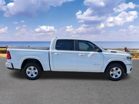Certified 2025 RAM 1500 Big Horn AWD/4WD image 9