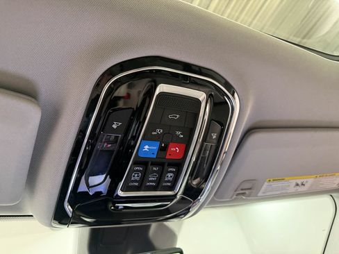 Used 2021 Jeep Grand Cherokee L Overland w/ Advanced Protech Group III AWD/4WD image 85