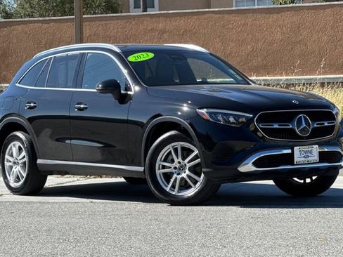Used 2023 Mercedes-Benz GLC 300 image 2