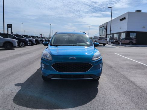 Used 2021 Ford Escape SEL w/ Class II Trailer Tow Package AWD/4WD image 2