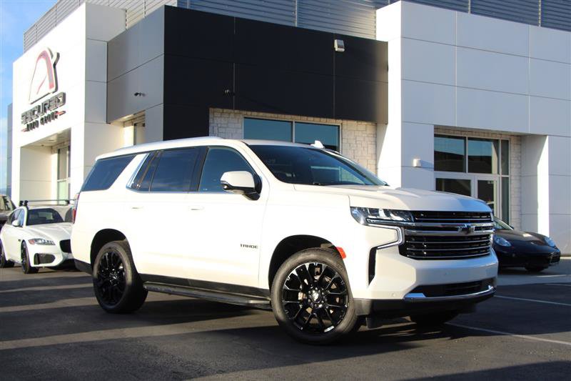 Used 2022 Chevrolet Tahoe LT w/ LT Signature Package AWD/4WD image 4
