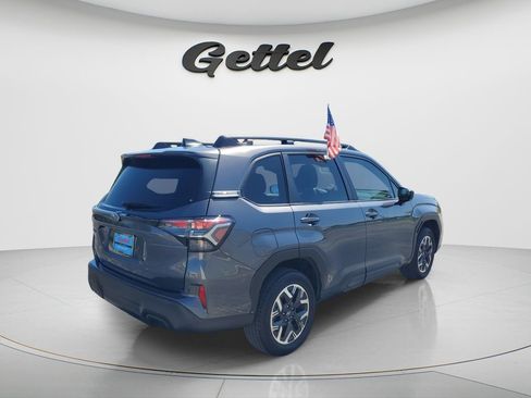 Used 2025 Subaru Forester AWD/4WD image 5