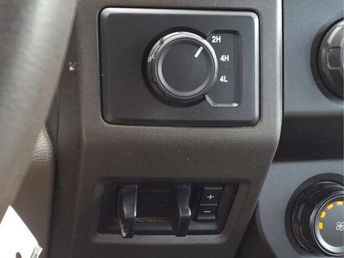 Used 2022 Ford F350 XL w/ Power Equipment Group AWD/4WD image 13