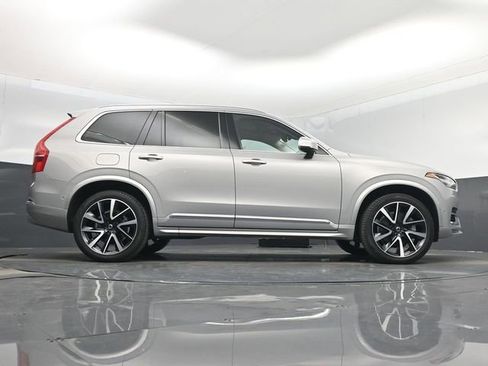 Used 2023 Volvo XC90 B6 Plus w/ Protection Package image 16