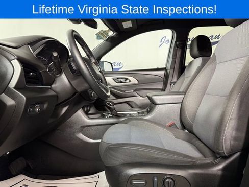 Used 2023 Chevrolet Traverse LT w/ LPO, Cargo Package image 10