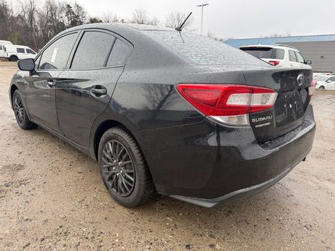 Used 2019 Subaru Impreza 2.0i image 3