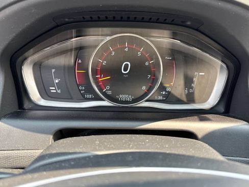 Used 2015 Volvo XC60 T6 w/ Proximity Package AWD/4WD image 22