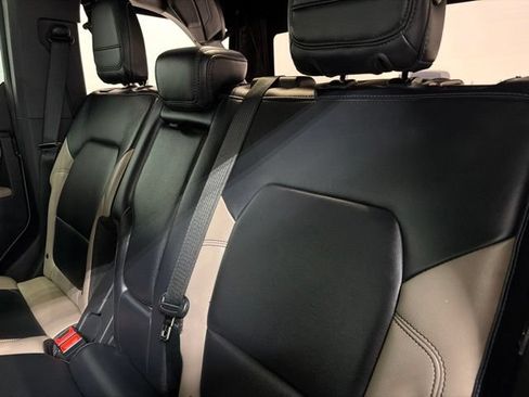 Used 2022 Ford Bronco Wildtrak AWD/4WD image 35