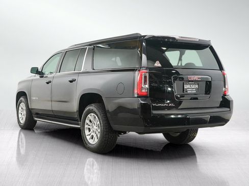 Used 2020 GMC Yukon XL SLT w/ Open Road Package AWD/4WD image 3
