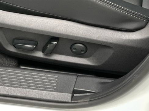 Certified 2023 Nissan Rogue SV w/ SV Premium B Package image 18