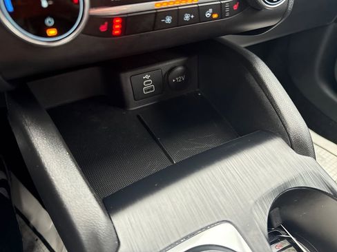 Used 2025 Ford Escape ST-Line Elite image 40