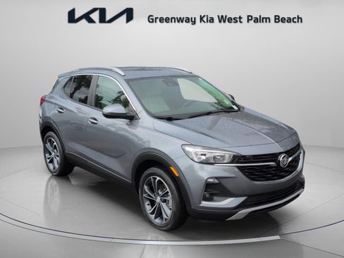 Used 2020 Buick Encore GX Select image 2