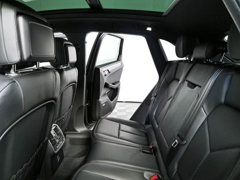 New 2026 Porsche Macan AWD/4WD image 22