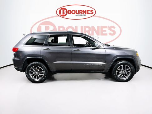 Used 2018 Jeep Grand Cherokee Limited AWD/4WD image 11