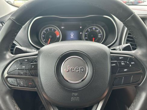 Used 2020 Jeep Cherokee Trailhawk AWD/4WD image 12