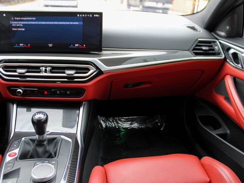 Used 2024 BMW M4 Coupe w/ Executive Package image 15