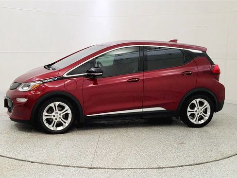 Used 2017 Chevrolet Bolt LT image 4