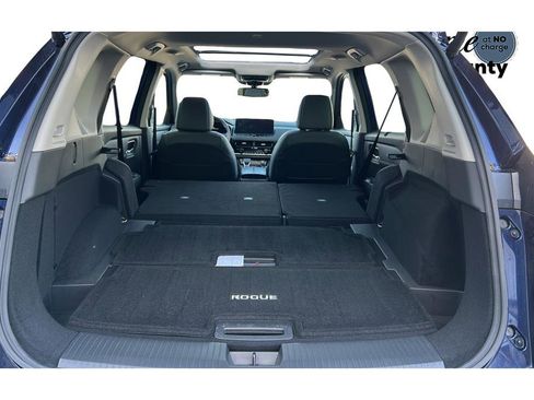 Used 2024 Nissan Rogue SL w/ SL Premium Package FWD image 30