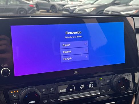 Used 2024 Toyota Grand Highlander AWD Hybrid image 23