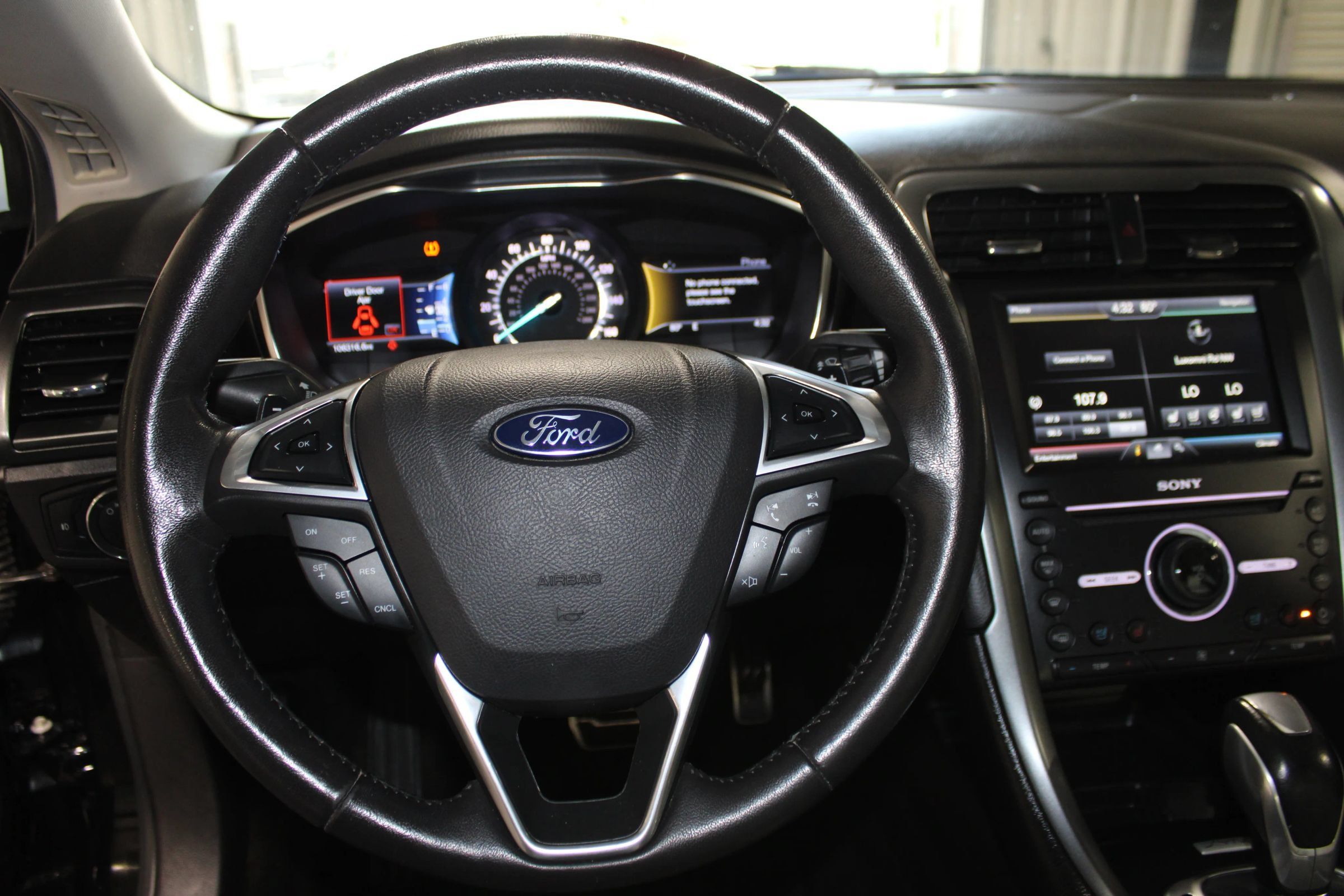 Used 2016 Ford Fusion Titanium AWD/4WD image 10