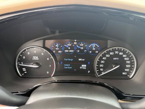 Used 2017 Cadillac XT5 Platinum AWD/4WD image 15