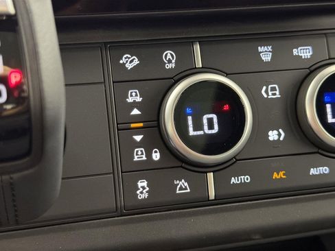 New 2026 Land Rover Defender 130 S image 19