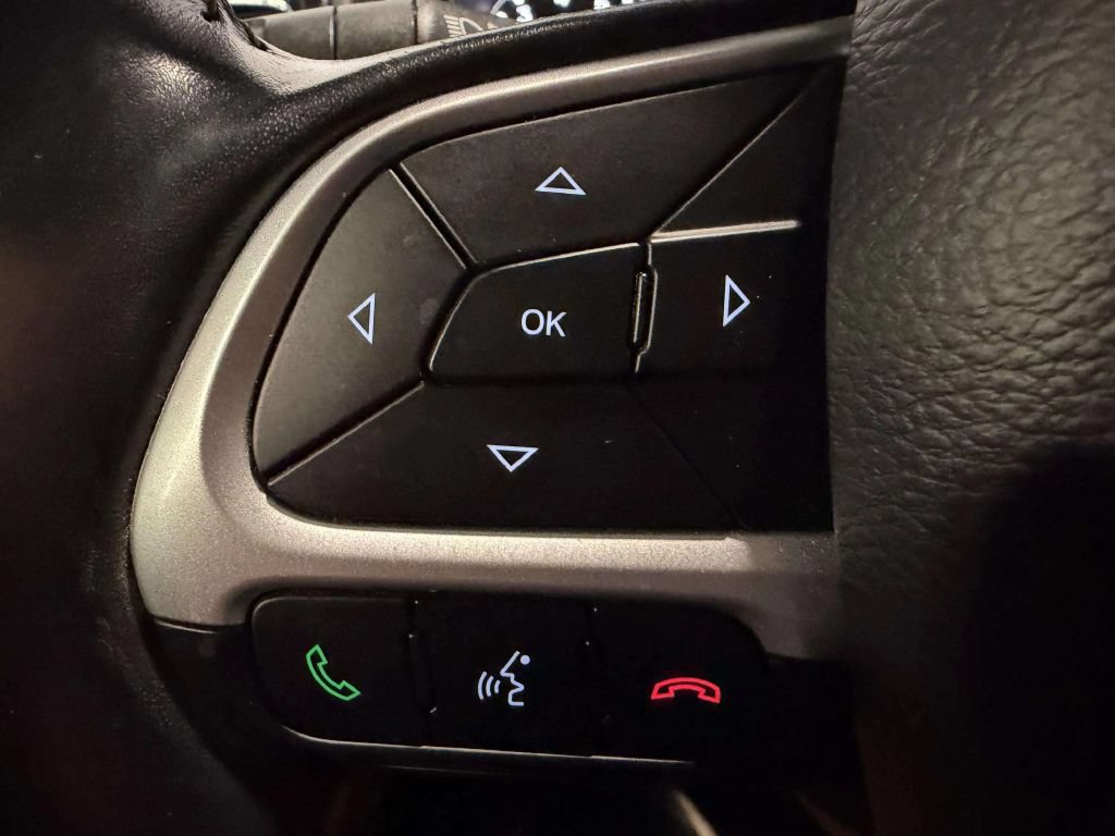 Used 2021 Jeep Compass Limited w/ Sun and Sound Group AWD/4WD image 42