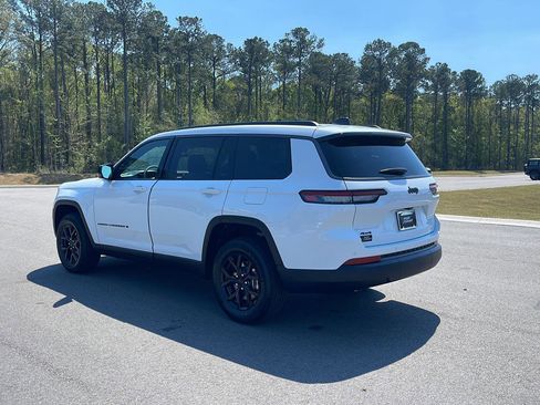 New 2026 Jeep Grand Cherokee L 4WD image 5