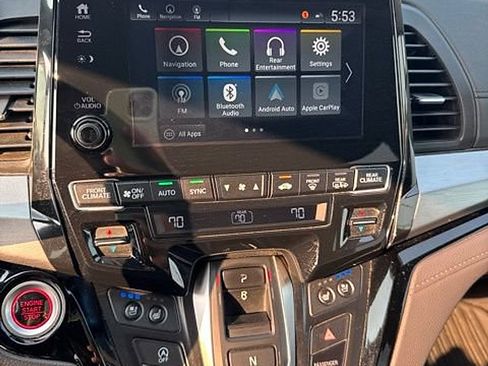 Used 2019 Honda Odyssey Elite image 3