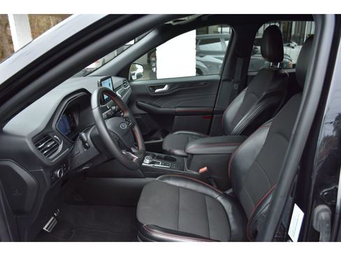 Used 2024 Ford Escape ST-Line image 10