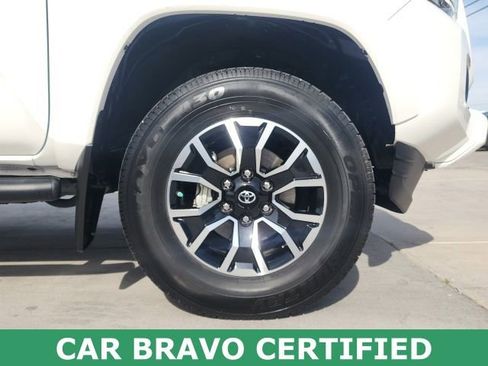 Used 2020 Toyota Tacoma TRD Sport w/ Technology Package image 17