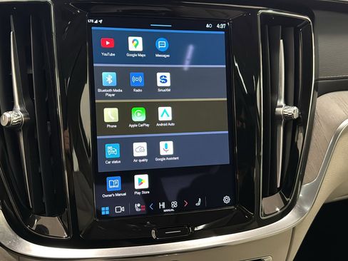 Certified 2024 Volvo S60 T8 Ultimate image 18