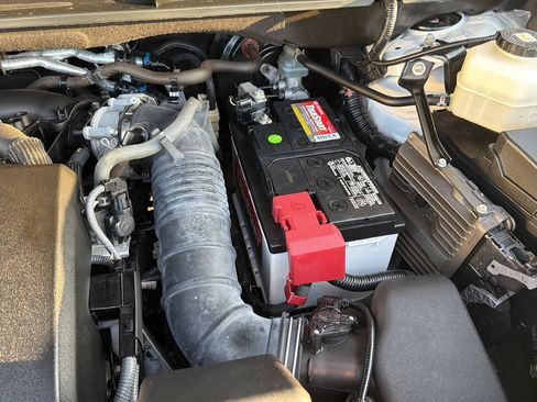 Certified 2021 Toyota Highlander XLE FWD image 38