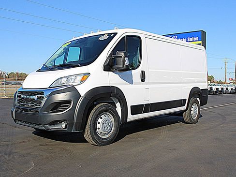 Used 2023 RAM ProMaster 2500 image 3