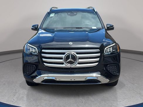 Used 2024 Mercedes-Benz GLS 450 4MATIC image 3