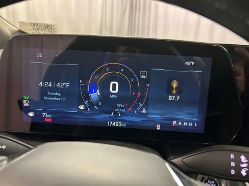 Used 2025 Chevrolet Equinox LT image 15