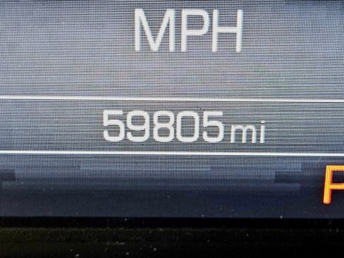 Used 2016 GMC Canyon SLE w/ All Terrain Package image 10