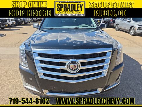 Used 2015 Cadillac Escalade Luxury AWD/4WD image 2