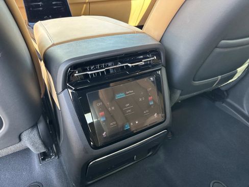 New 2025 Cadillac Escalade IQ Luxury 2 image 17