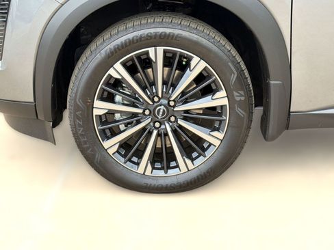 New 2026 Nissan Pathfinder Platinum w/ Cargo Package FWD image 12