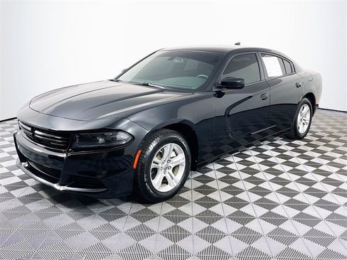 Used 2023 Dodge Charger SXT image 4