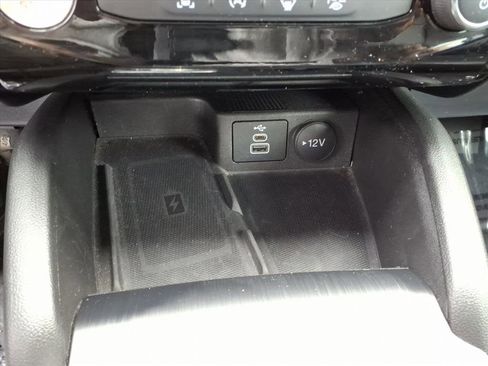 Used 2025 Ford Escape Platinum AWD/4WD image 12