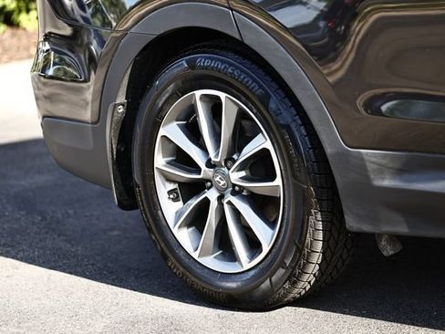 Used 2018 Hyundai Santa Fe SE w/ SE Premium Package 02 FWD image 6