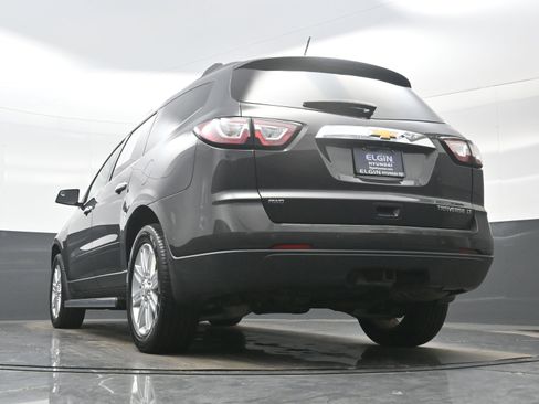 Used 2015 Chevrolet Traverse LT w/ Style and Technology Package image 30