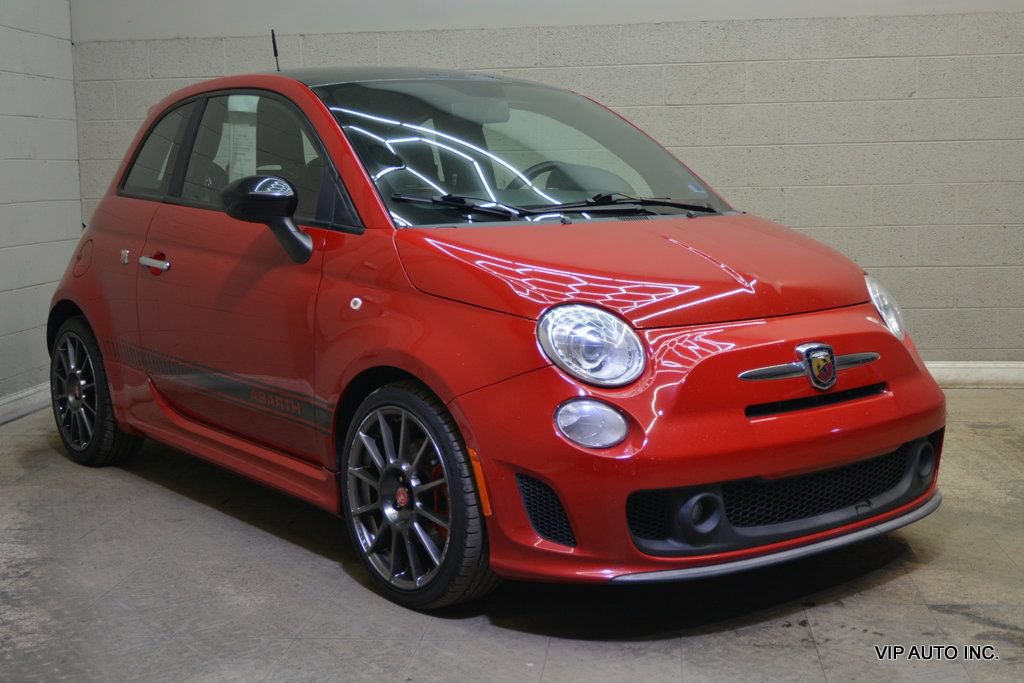 Used 2013 FIAT 500 Abarth w/ Comfort/Convenience Group FWD image 1