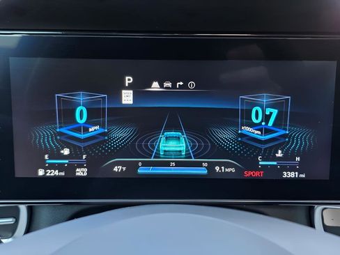 Certified 2025 Hyundai Elantra Limited FWD image 27