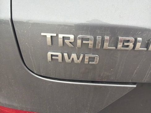 Used 2021 Chevrolet TrailBlazer LT w/ Premium Seating Package AWD/4WD image 6