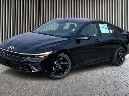 New 2026 Hyundai Elantra Sport image 2