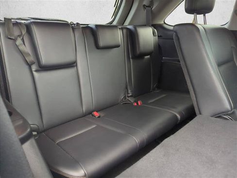 Used 2019 Toyota Highlander Limited FWD image 28